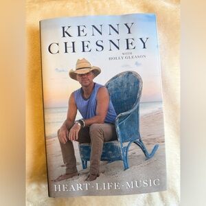 Signed autographed by KENNY CHESNEY!!  on new copy of HEART. LIFE. MUCIS book